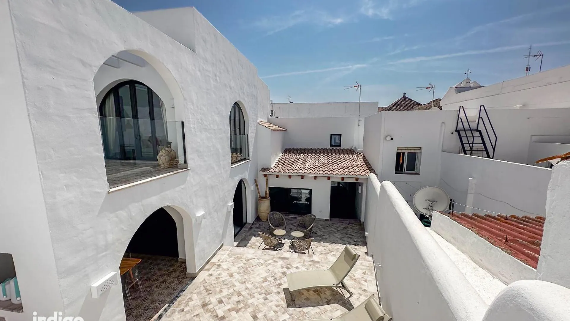 Designer Styled Townhouse With Pool Dom01 Villa Ayamonte